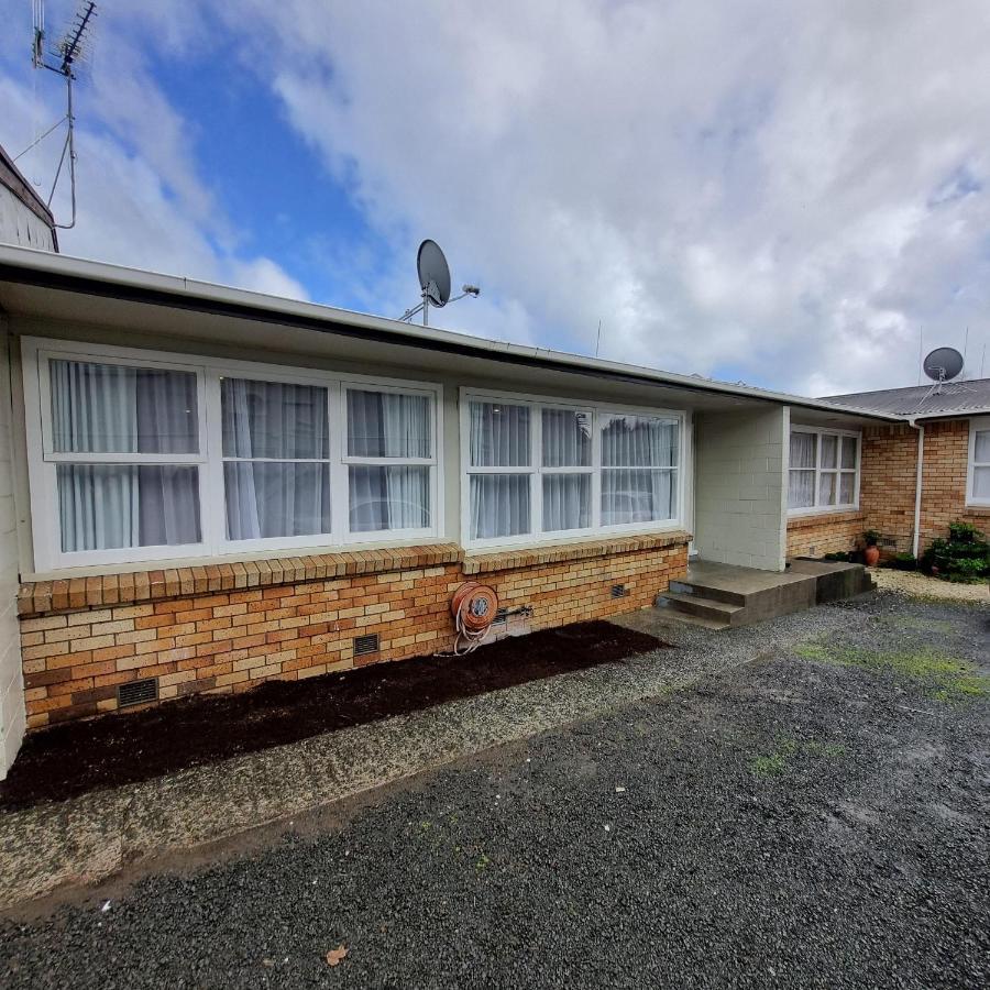 Inner City 2 Bedroom Unit Hamilton Exterior photo